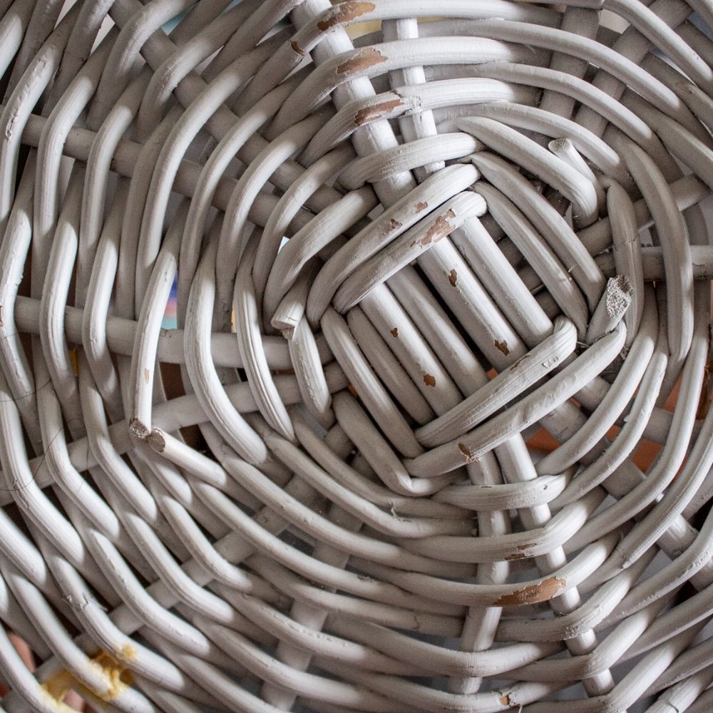 Set of 2 White Wicker Rattan Serving Trays - Picture 12 of 16